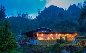 The Berg Ooty Queen Of Hills With Complimentary Breakfast